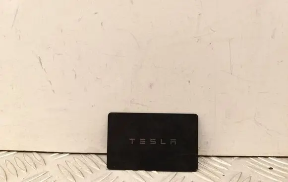 Tesla Model Y Ignition key/card