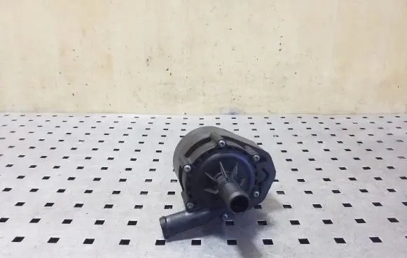 Mercedes-Benz B W246 W242 Electric auxiliary coolant/water pump 101556500C