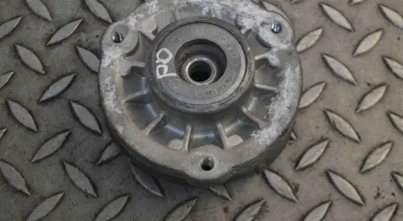 BMW 6 F12 F13 Front upper strut mount 6798834 6795082