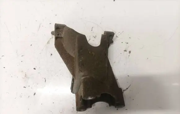 Peugeot 307 Engine mounting bracket 9638770480