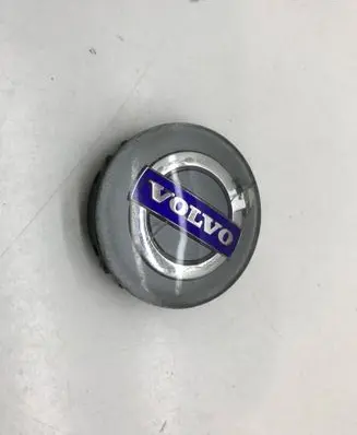 Volvo XC90 Original wheel cap 30666913 30748052