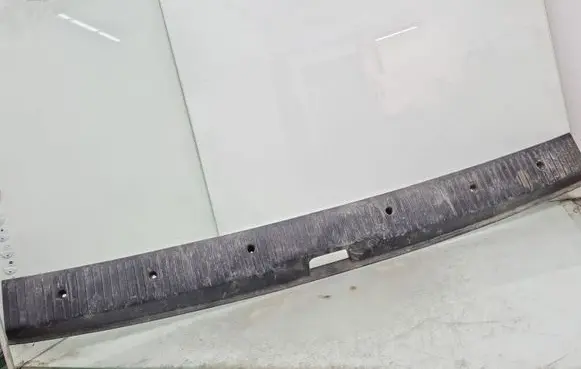 Volkswagen Transporter - Caravelle T5 Trunk/boot sill cover protection 7H0863485B