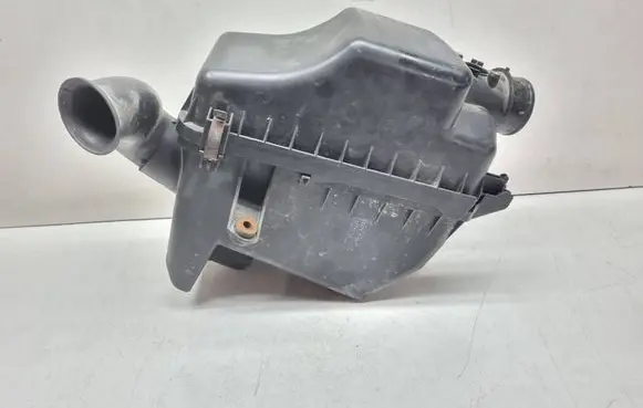 Toyota RAV 4 (XA20) Air filter box 1001405891