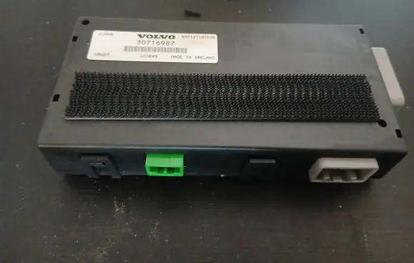 Volvo V70 Tow bar trailer control unit/module 30716987 100845