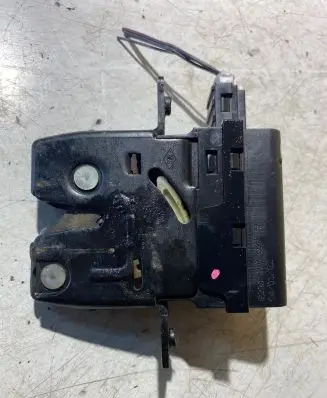 Renault Laguna II Tailgate/trunk/boot lock/catch/latch 8200000697B