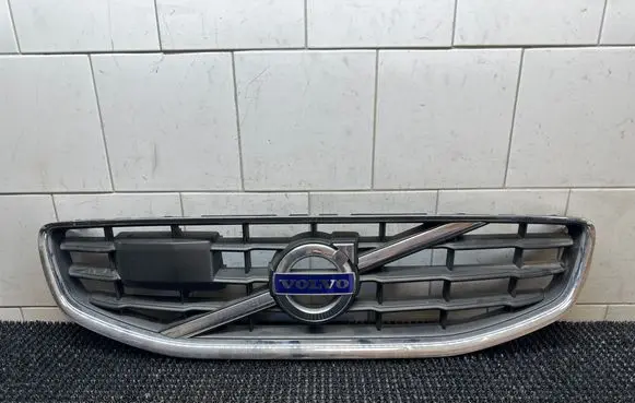 Volvo V60 Front bumper upper radiator grill 31353525 31353273