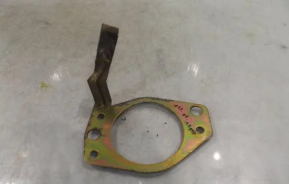 Alfa Romeo 147 Power steering pump mounting bracket 