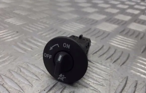 Renault Megane II Passenger airbag on/off switch 8200169589