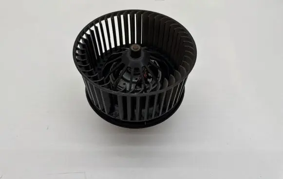 Ford Kuga II Heater fan/blower AV6N18456CA