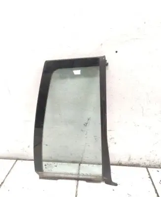 Opel Omega B2 Rear vent window glass AS2