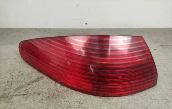 Peugeot 607 Rear/tail lights