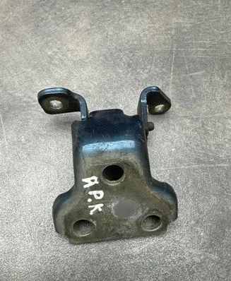 Rover 75 Front door lower hinge 
