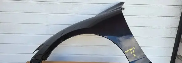 Mazda 6 Fender N120196