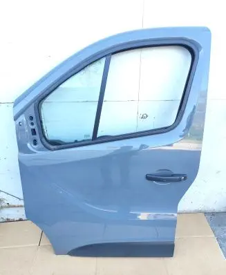 Renault Trafic III (X82) Front door