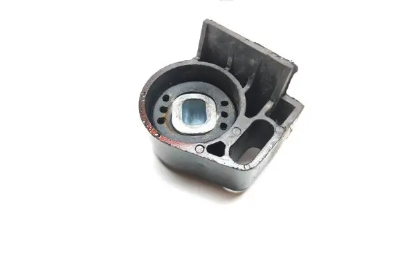 Renault Trafic III (X82) Radiator mount bracket