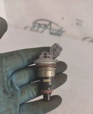 Ford Galaxy Fuel injector 95WFAC 569062801