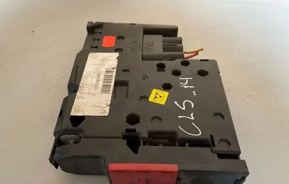 Mercedes-Benz CLS C218 X218 Fuse box set A2125400501