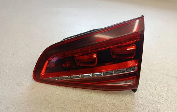 Volkswagen Golf VII Tailgate rear/tail lights 5G0945308F 95G0945308F 81240201