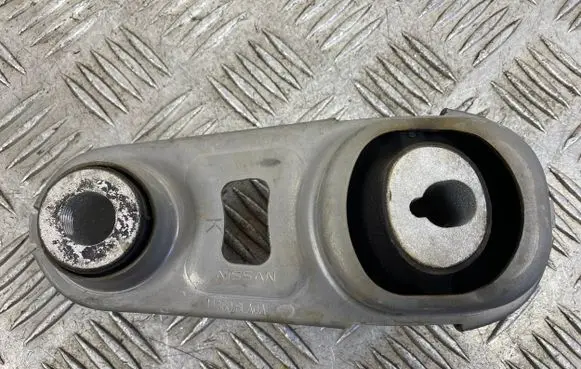 Nissan X-Trail T33 Engine mount bracket 113606LA0A