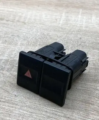 Ford Mondeo Mk III Hazard light switch 1S7T13A350BD