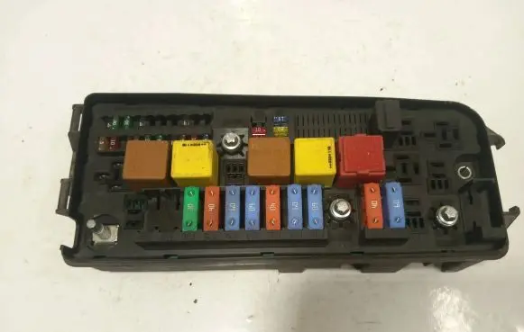 Opel Signum Fuse box set 13144709