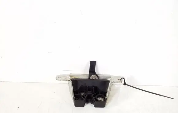 Loading door lock