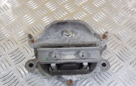 Audi A4 S4 B8 8K Gearbox mount 8K0399151