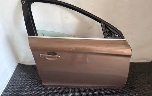Volvo XC60 Front door 49400