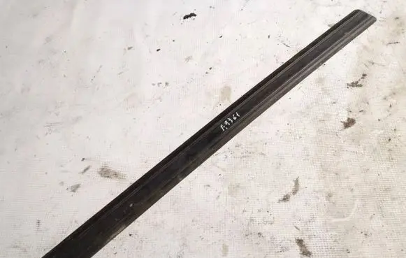 Opel Omega B1 Front sill trim cover 90431694