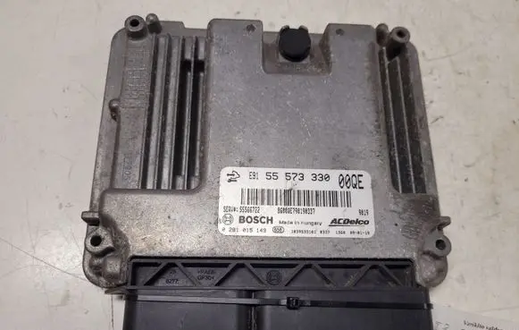 Opel Insignia A Engine control unit/module 5557333000QE