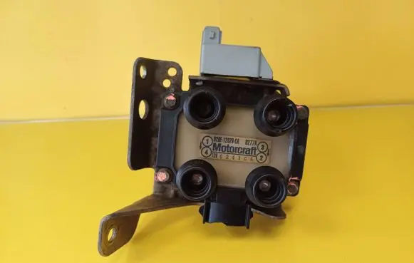 Ford Escort High voltage ignition coil 928F12029CA 93AB12A019AA