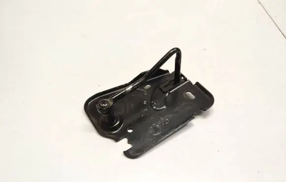 Audi Q7 4M Engine bonnet/hood lock/latch loop/hook 4M0823186C