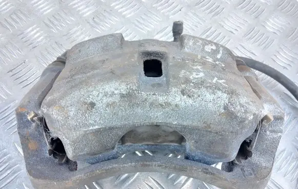 Nissan Qashqai Front brake caliper