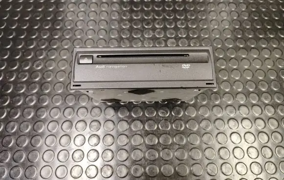 Audi A5 8T 8F Navigation unit CD/DVD player 4E0919887M 4E0910888E