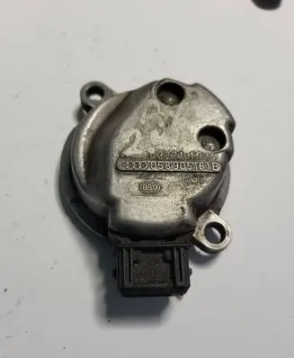 Audi A6 S6 C5 4B Camshaft position sensor 058905161B 0232101024