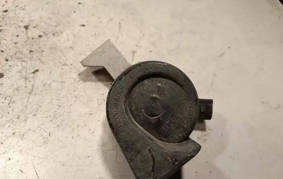 Audi Q7 4M Horn signal 703881157