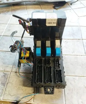 Hyundai Santa Fe Fuse module 9540026501