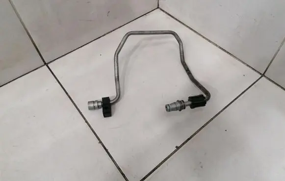 Mercedes-Benz SL R231 Turbo turbocharger oiling pipe/hose A2313201054