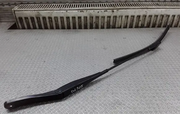 Opel Astra H Windshield/front glass wiper blade 13111220LH