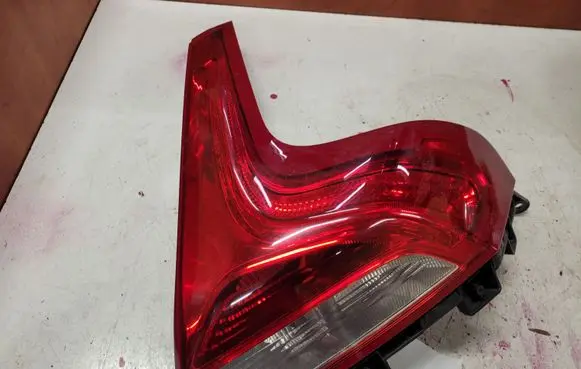 Volvo V40 Rear/tail lights 31283340