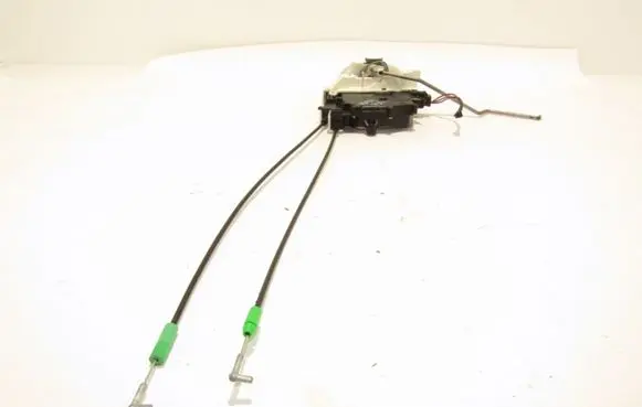Mitsubishi Outlander Front door lock