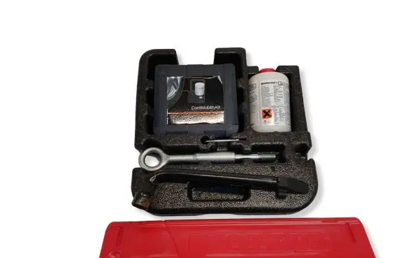 Volvo V60 Tool set 