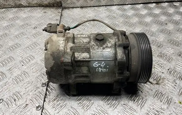 Volkswagen Golf IV Air conditioning (A/C) compressor (pump) 1J0820803F