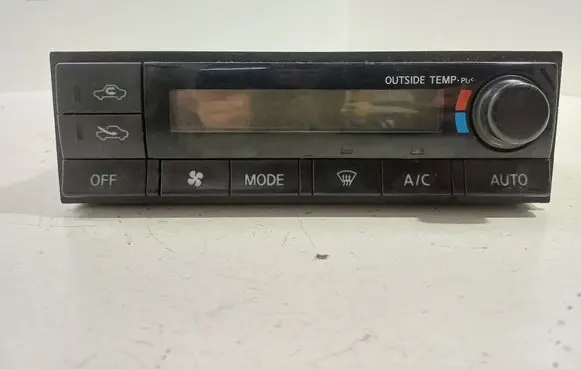 Nissan X-Trail T30 Climate control unit 275008H802 3N28234700