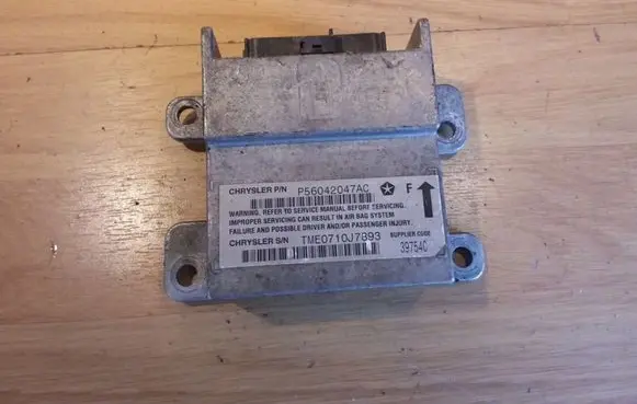 Jeep Grand Cherokee (WJ) Airbag control unit/module P56042047AC TME0710J7893 39754C