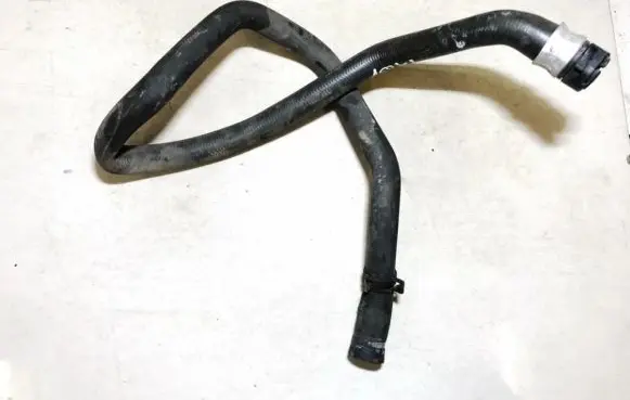 Peugeot 3008 I Engine coolant pipe/hose