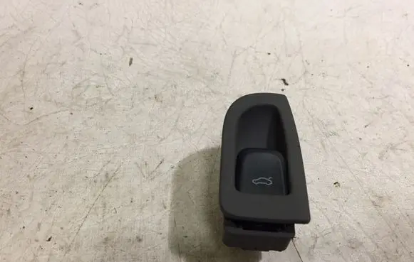 Audi A4 S4 B8 8K Tailgate opening switch 8K0959831A