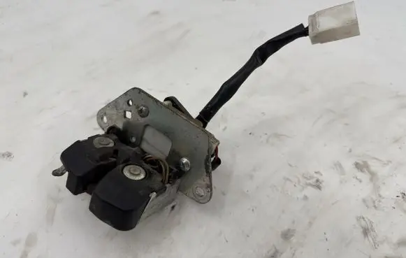 Alfa Romeo 159 Tailgate/trunk/boot lock/catch/latch B805