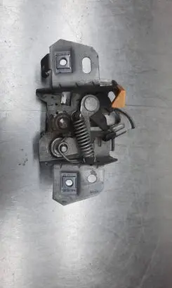 Volvo V50 Engine bonnet/hood lock/latch loop/hook 