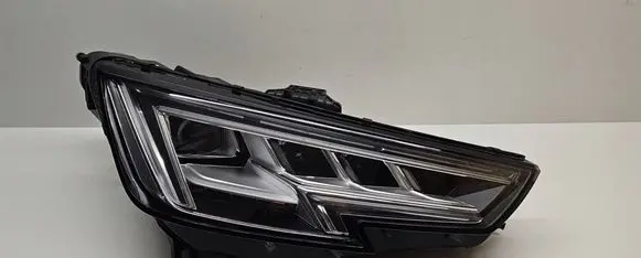 Audi A4 S4 B9 8W Headlight/headlamp 8W0941036